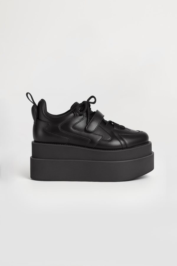 Sneaker Xenia Negro – Pre order