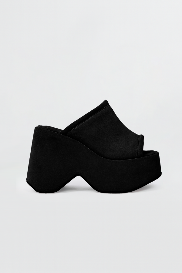 Plataformas Emilia Negro
